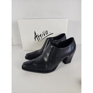 Artiva “Claudia” Woman’s Black Leather Ankle Booties Square Heel Sz 8.5M